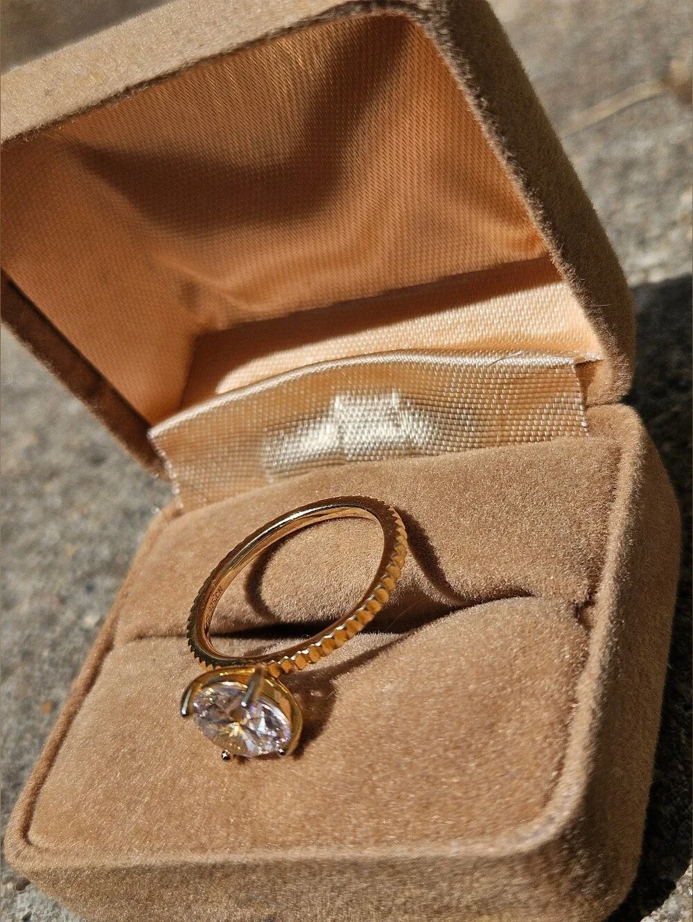 Classic Gold Tone Solitaire Ring with Clear Stone Sterling Silver Size 7